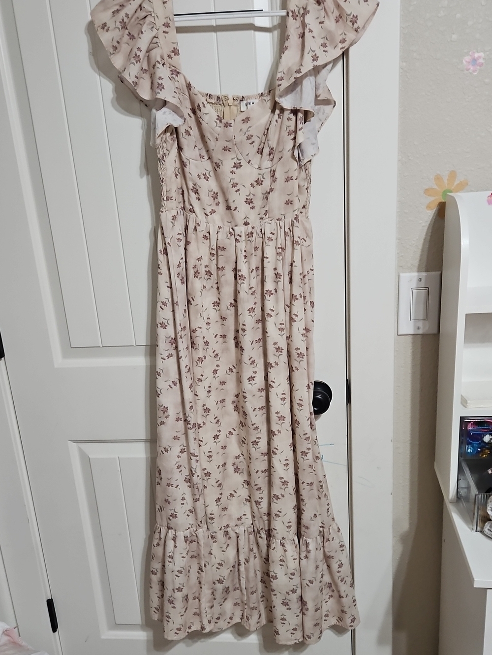 Storia Cream Maxi Dress with Mauve Floral Print